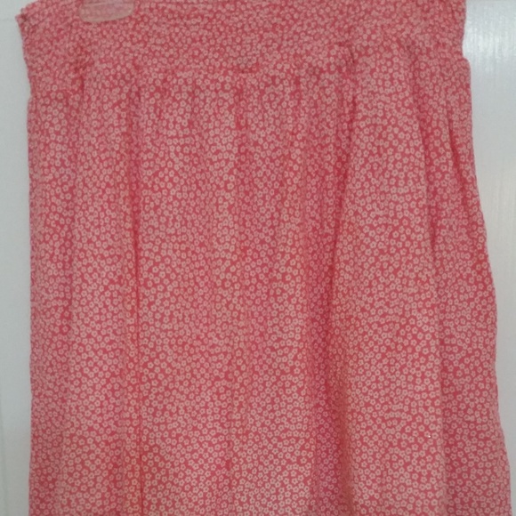 Old Navy Short Skirt - Picture 2 of 4